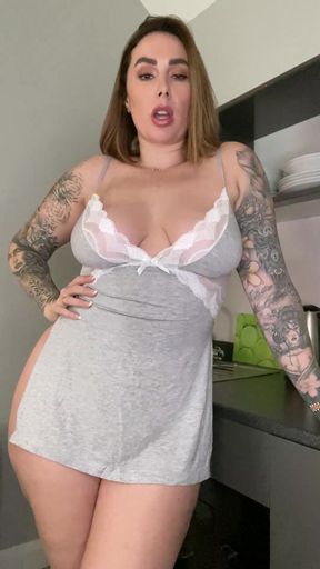 Paige Likes the Attention From Her Horny Stepson and Shows off Her Amazing Ass in Taboo Stepmom