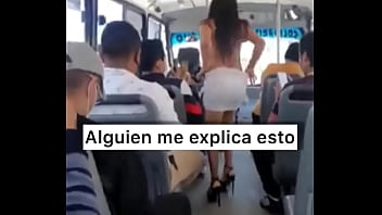 Puta Desnuda Autob&uacute_s
