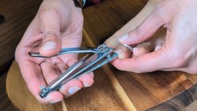 Asha’s clips her toenails