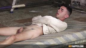 ”Dom Xavier Sibley & his twink finish off with cum”