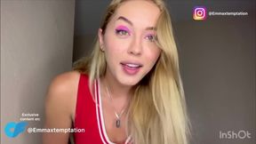 COLLEGE GIRL SHE-MALE ITS ATTEMPTING TO LURE HER PROFESSOR