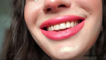 Bubblegum lipstick sloppy kiss and Messy Spit Play