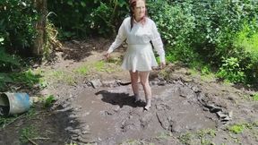 School outfit ruined in mud