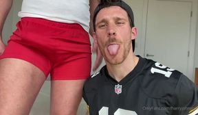 j o c k s t r a p  j i g g l e