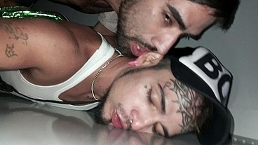 FROM PERU TO MADRID TO SUCK COCKS IN BOYBERRY'S BOOTHS!!!