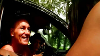 Frank Gun et Lauro Giotto défoncent les fesses d'Ally Horny et d'Asia Deville après des fellations torrides.