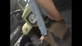 Je la baise sur son lieu de travail