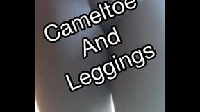 Novinha gostosa de legging e depois mostrando tudo, toda safadinha.