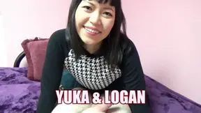 Yuka Ozaki wears a short skirt and shows off her tiny body.