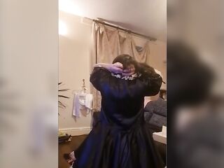 putting on my sissy maid outfit