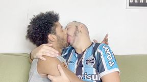 WILD AND DELICIOUS HOT KISSES - BY MARIO SOARES AND JEROME STRAUS - CLIP 6