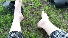 The best summer shoes are slippers 🩴
