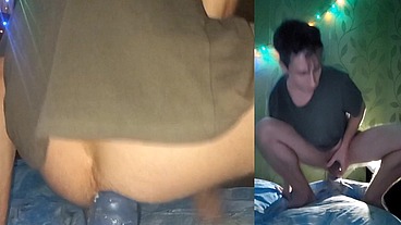 Sexy babe rides a big cock in front of a webcam. Filling the entire sofa with sperm without using my hands