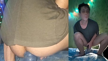 Sexy babe rides a big cock in front of a webcam. Filling the entire sofa with sperm without using my hands