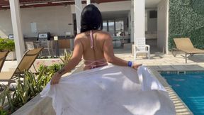 Beautiful Colombian Tourist Plays and Gets Fucked by Stranger She Meets at a Very Prestigious Resort