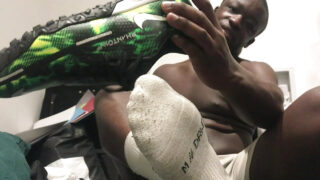 Creampie, masturbazione, sborrata, nero, dominazione – Video POV di feticismo dei piedi di ragazzi, grosso cazzo nero che riceve una creampie