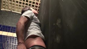 227 / suker dick in glory holes of toilett of bar