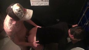227 / suker dick in glory holes of toilett of bar