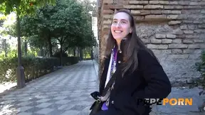 Young virgin loses her cherry on cam