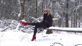 walking with 6 Inch platform ankle boots on snow and ice - full clip - (1280x720*mp4)