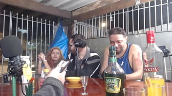 ME PAGARAM 50 REAIS PARA FAZER UM BOQUETE AO VIVO NO BLUEZAO EM UM PODCAST EU ACEITEI E DEIXEI OS CONVIDADOS DESCONFORTAVEIS COM A CENA