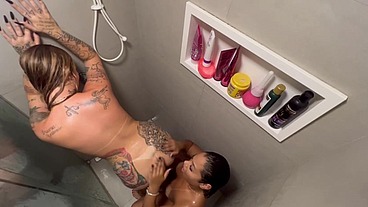 banho com amiga gostosa