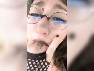 Punk Cutie does Custom Requests preview