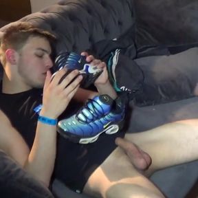Kevin fucked by 2 straight boys curious