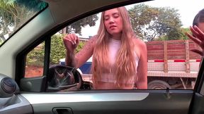 latinas hermosas son grabadas por un extrano