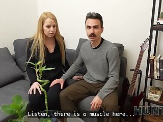 HUNT4K. Sex with a sexy Blonde is the best leg treatment