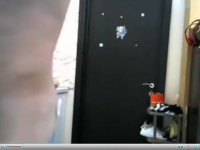 A 27-year-old Russian with beautiful legs was masticated in front of the ca