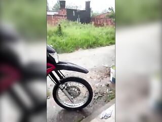 RAINY DAY FOR SCREWING OUTSIDE AND LETTING THE NEIGHBORS ENJOY THE SHOW 12 min 1080p