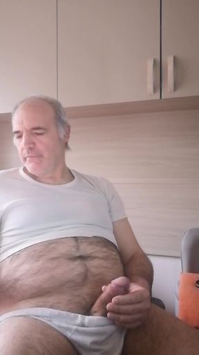 A Massage to Warm up My Hard Cock