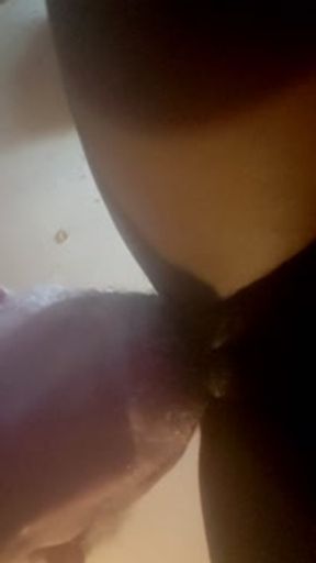 Ebony babe wants a white dick