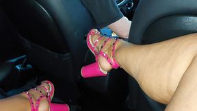 Horny Mature Woman Masturbates in the Backseat of a Taxi and Teases the Driver in Public