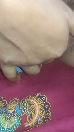 Chikna man lagyo thulo lado chaiyo , i want to fuck hardly   Clip 1