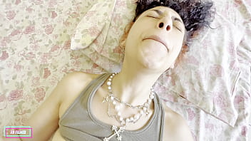 NOVINHA VAI A PRIMEIRA VEZ NO MOTEL E TENTA PERDER A VIRGINDADE DO C&Uacute_