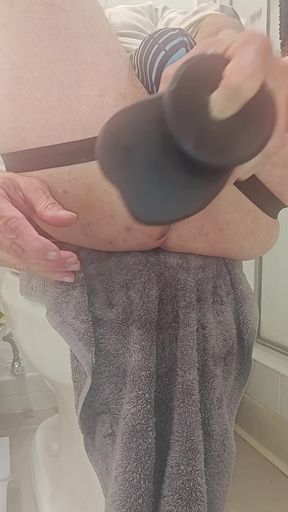 I just can't help but want things up inside me. Anything..