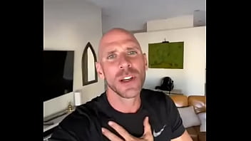 Jonny sins message to rockstar.watch it on youtube @cliff plays