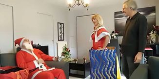le pere noel se tape un couple