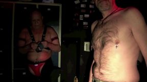 3 663 a old boy fucked and fisted hard in a sling