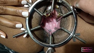 The Kinky Slut Queen "Dark Dea" in (Extreme Fisting) off/set