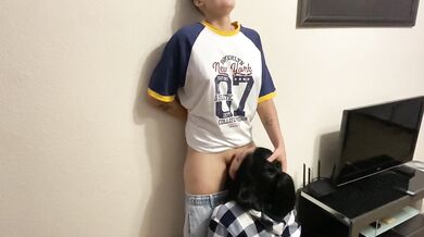 Kneeling slut ruins stepsis with rough lesbian cunnilingus face fuck