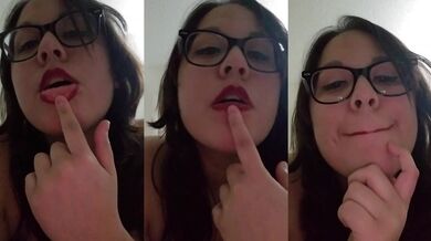 Finger sucking red lips she can't resist