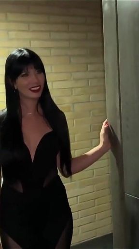 Called for a Latina Prostitute to Visit My Hotel Room