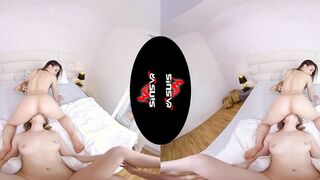 Hands on... 3 way - Eyla Moore + Anastasia Brokelyn