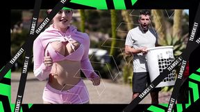 Hot Milf Gets Stepson to Shave Her Pussy&#x1F32E;&#xFE0F;