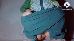 Solo is shared here. This hot girl with a sexy figure does it in her room to start the show.By slow degreesThis sexy girl