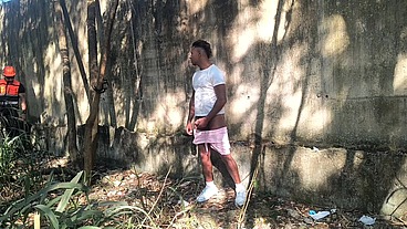 PEGACAO NA FLORESTA