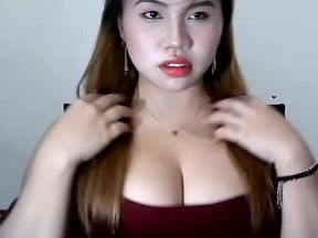 Wildestpussy stuns in a intimate, blonde, and vibe performance!